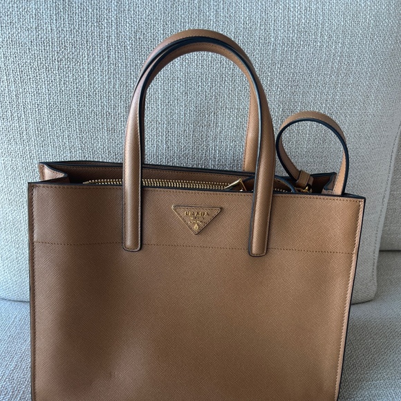 Prada Bag - Picture 1 of 4